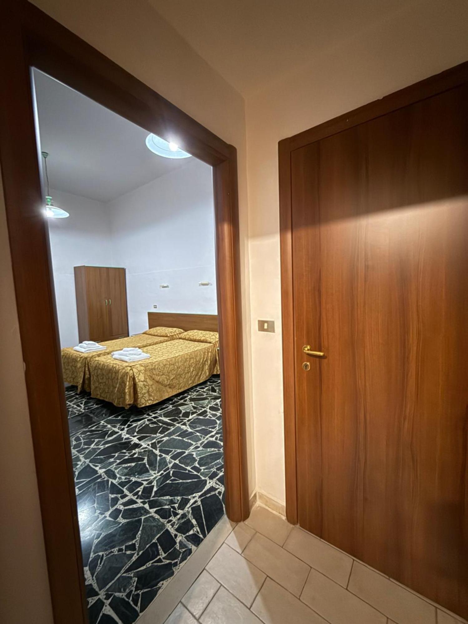 Hotel Montreal Φλωρεντία Εξωτερικό φωτογραφία