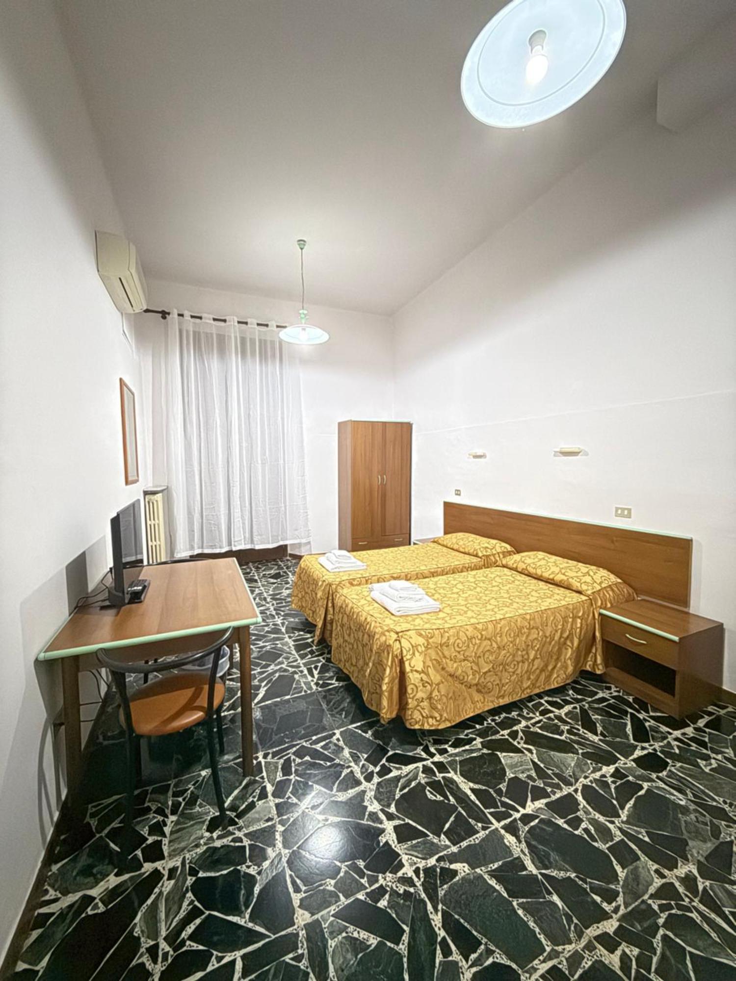 Hotel Montreal Φλωρεντία Εξωτερικό φωτογραφία